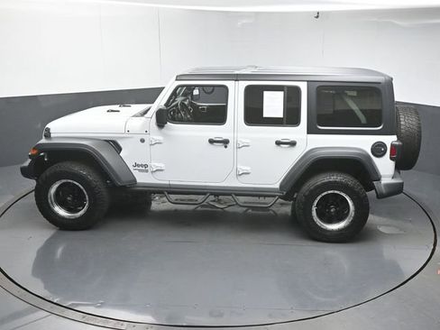 Used 2018 Jeep Wrangler Unlimited Sport S AWD/4WD image 44