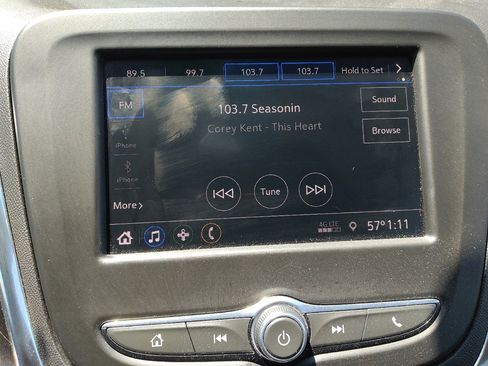 Used 2021 Chevrolet Equinox LS w/ LS Convenience Package FWD image 25