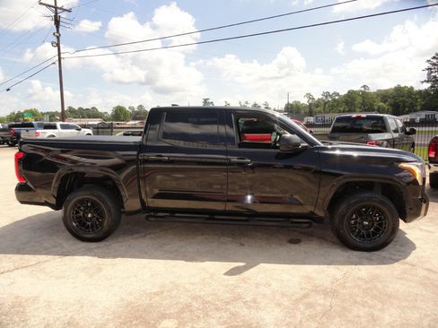 Used 2022 Toyota Tundra SR w/ SR Tow Package AWD/4WD image 5