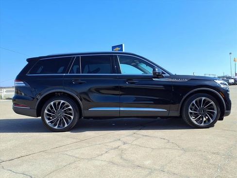 Used 2021 Lincoln Aviator Reserve w/ Equipment Group 202A AWD/4WD image 4
