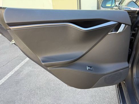 Used 2018 Tesla Model S 75D AWD/4WD image 22