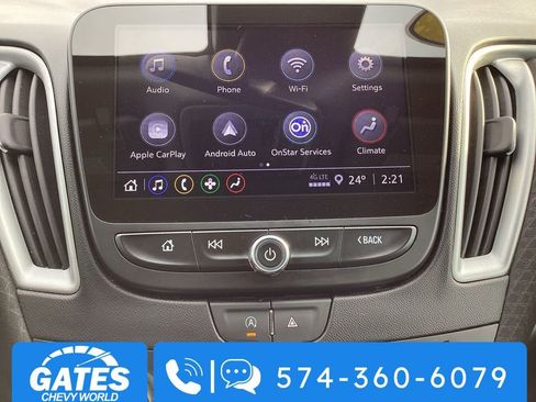 Used 2024 Chevrolet Malibu LT image 3