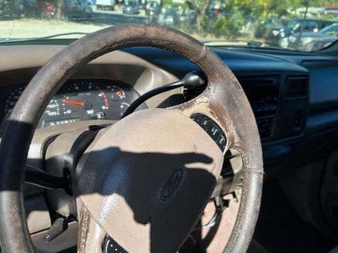 Used 2002 Ford F250 Lariat image 22