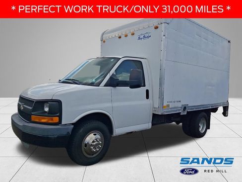Used 2009 Chevrolet Express 3500 RWD image 1