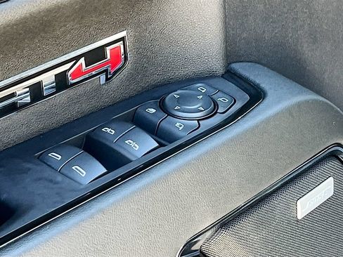 Used 2024 GMC Sierra 1500 AT4 w/ AT4 Premium Package AWD/4WD image 18