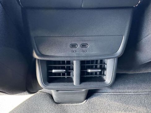 Used 2025 GMC Terrain Elevation w/ Black Edition image 17