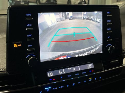 Used 2023 Toyota Sienna XSE AWD/4WD image 25
