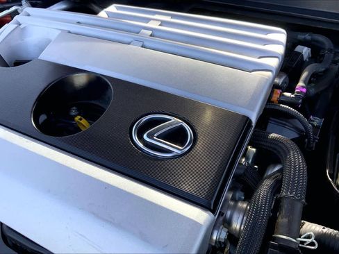 Used 2020 Lexus UX 200 w/ Premium Package image 29