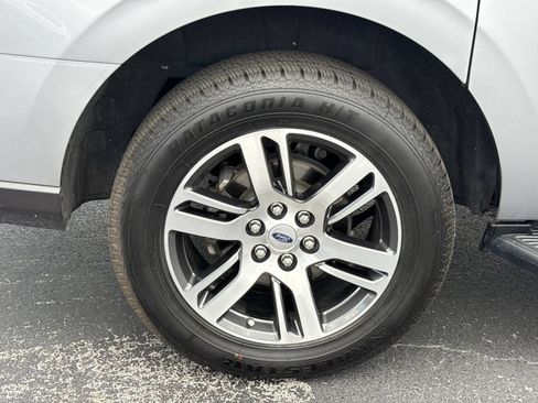 Certified 2024 Ford Expedition Max Limited RWD image 40