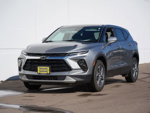 Used 2023 Chevrolet Blazer LT image 7