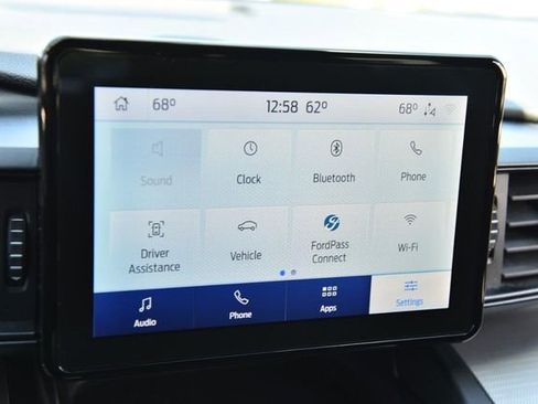 Used 2020 Ford Explorer XLT w/ Comfort Package AWD/4WD image 13