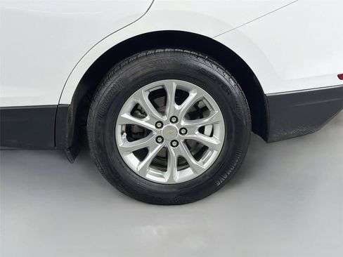 Used 2021 Chevrolet Equinox LS w/ LS Convenience Package FWD image 28