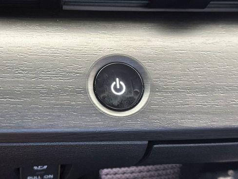 Used 2024 Nissan Ariya AWD image 22