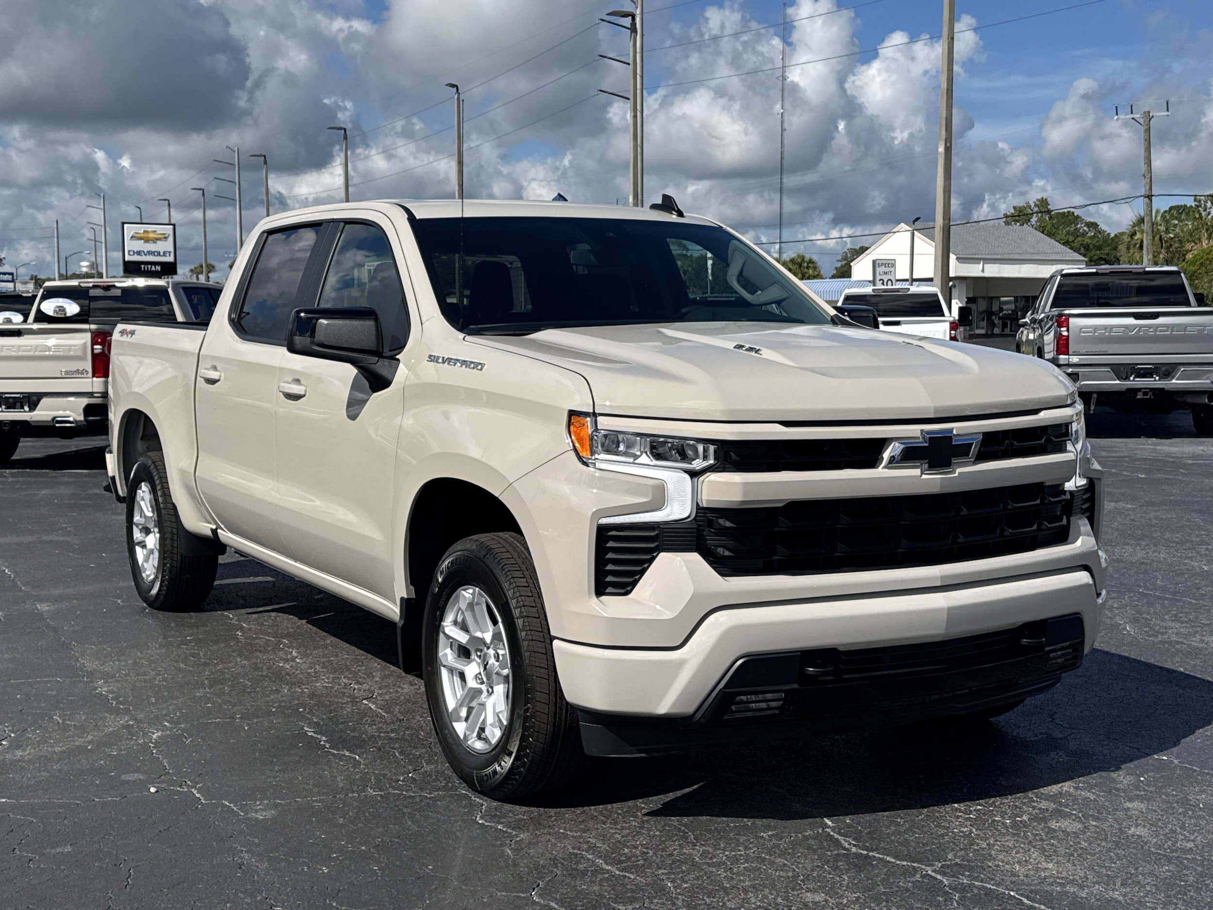 New 2026 Chevrolet Silverado 1500 RST AWD/4WD image 2