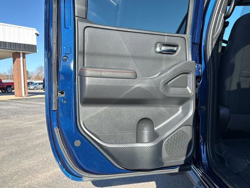 Used 2022 Nissan Frontier PRO-4X image 15