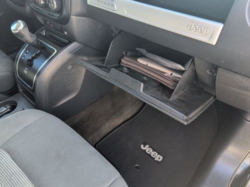 Used 2016 Jeep Compass Sport w/ Power Value Group image 28