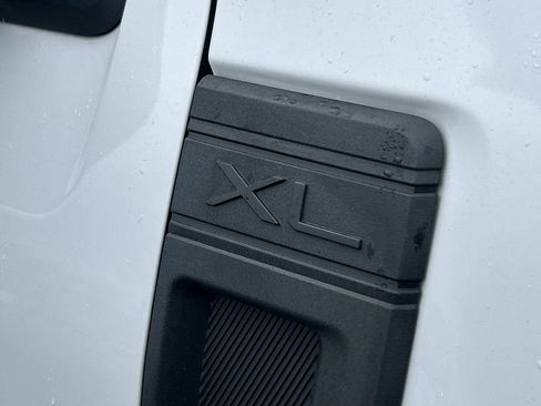 Used 2024 Ford Maverick XL image 12