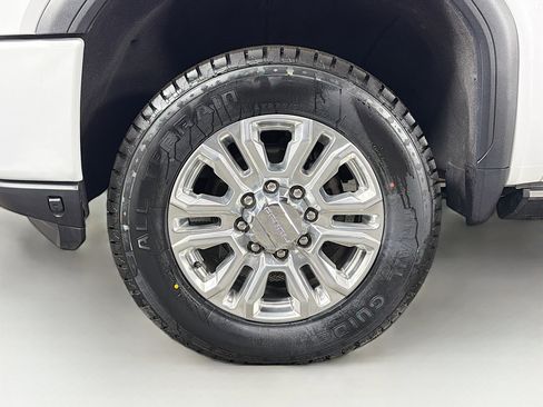 Used 2022 GMC Sierra 3500 Denali image 32