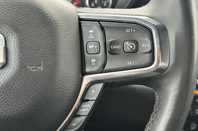 Used 2025 RAM 1500 Laramie AWD/4WD image 27