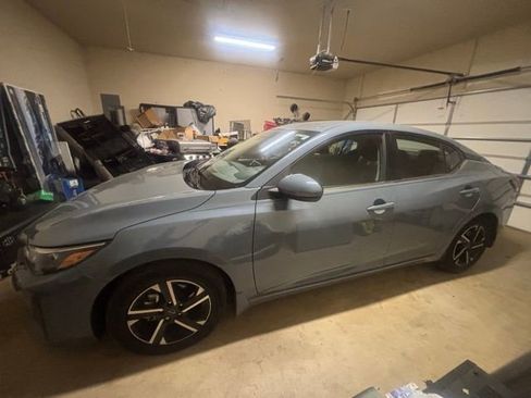Used 2024 Nissan Sentra SV image 4