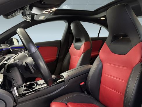 Used 2023 Mercedes-Benz CLA 250 4MATIC image 21