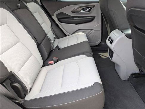 Used 2022 GMC Terrain SLE FWD image 19