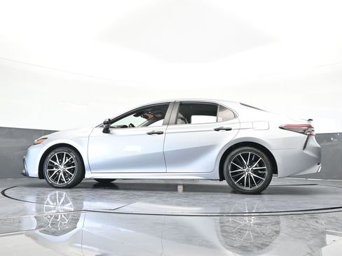 Used 2022 Toyota Camry SE image 56