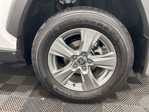 Used 2025 Toyota RAV4 XLE image 33