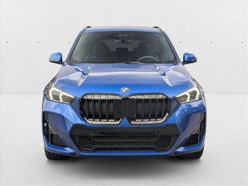 Used 2025 BMW X1 xDrive28i w/ M Sport Package image 6