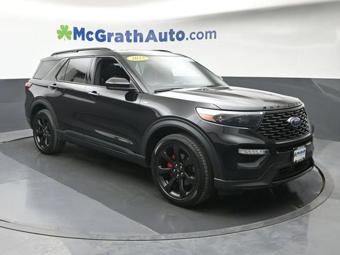 Used 2023 Ford Explorer ST-Line w/ Class IV Trailer Tow Package AWD/4WD image 2