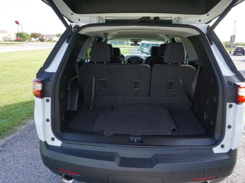 Used 2021 Chevrolet Traverse LT AWD/4WD image 19