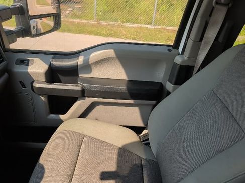 Used 2018 Ford F350 XL AWD/4WD image 16