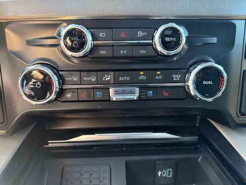 New 2026 Ford F250 Platinum AWD/4WD image 18