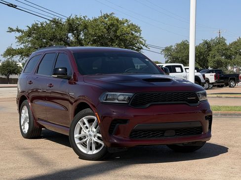 Used 2024 Dodge Durango R/T RWD image 2