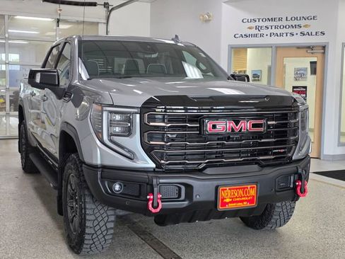 Used 2024 GMC Sierra 1500 AT4X AWD/4WD image 4