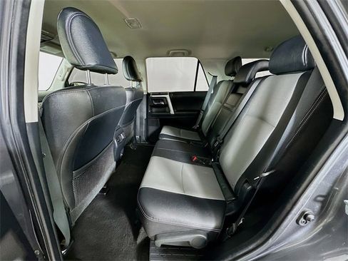 Used 2020 Toyota 4Runner SR5 Premium image 29