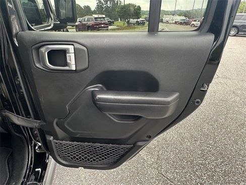 Used 2021 Jeep Wrangler Unlimited Sport image 16