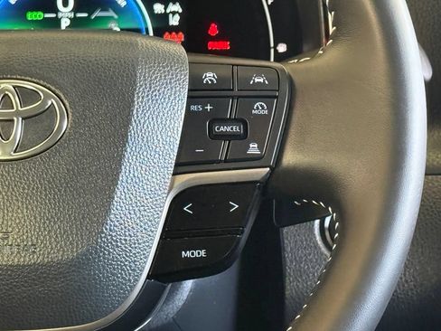 Used 2025 Toyota Camry SE w/ Convenience Package FWD image 26