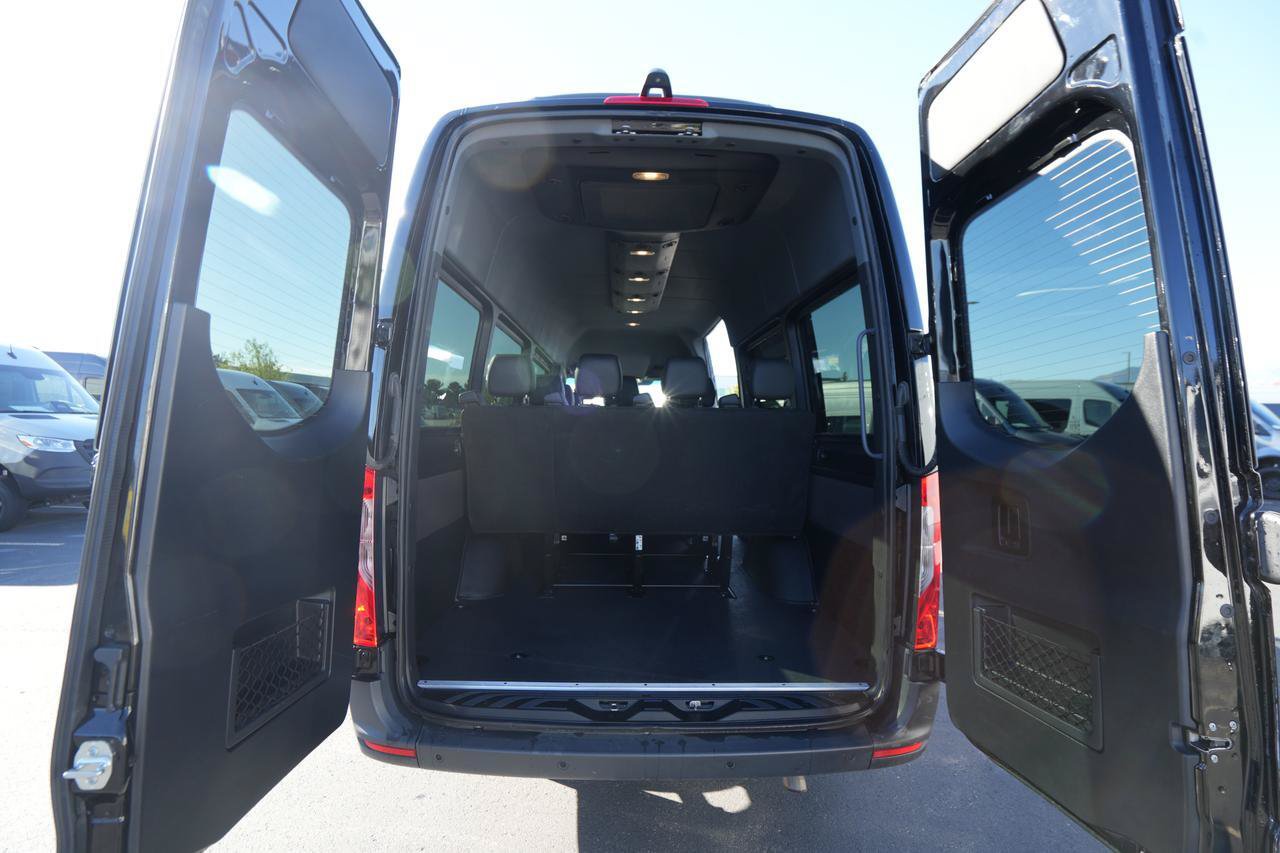 Used 2025 Mercedes-Benz Sprinter 2500 image 7