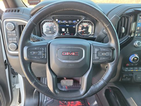 Used 2021 GMC Sierra 1500 AT4 w/ AT4 Premium Package AWD/4WD image 21