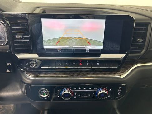 Used 2023 GMC Sierra 1500 Elevation image 23