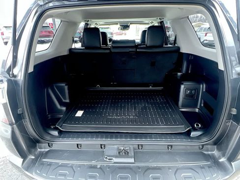 Used 2020 Toyota 4Runner TRD Off-Road Premium image 25