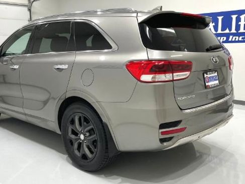 Used 2016 Kia Sorento SX w/ SXL Technology Package AWD/4WD image 18