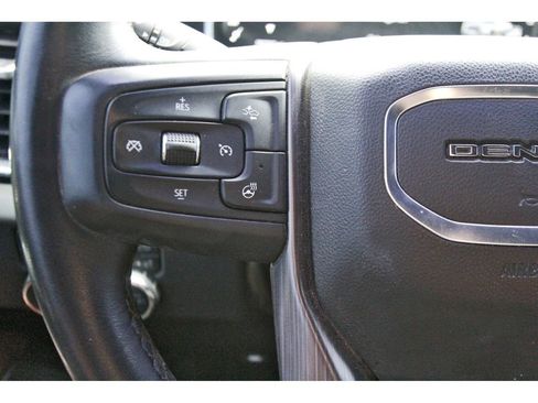 Used 2025 GMC Sierra 2500 Denali Ultimate AWD/4WD image 13