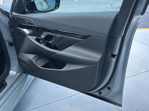 New 2026 BMW M5 w/ Executive Package image 12