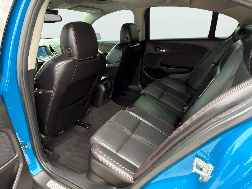 Used 2015 Chevrolet SS RWD image 21