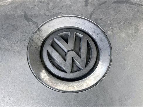 Used 2023 Volkswagen Tiguan SE image 32