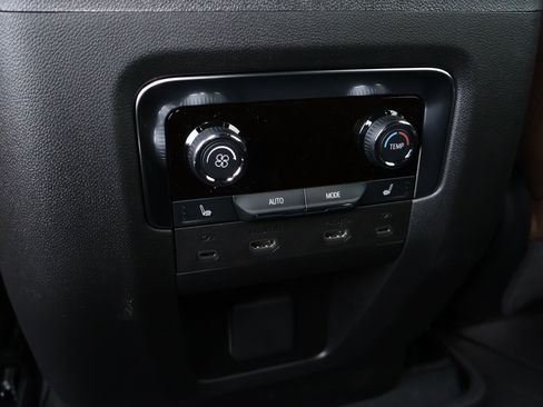 New 2026 Chevrolet Suburban High Country AWD/4WD image 27