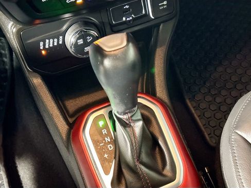 Used 2022 Jeep Renegade Trailhawk image 18