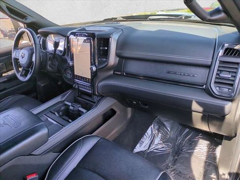 Certified 2022 RAM 2500 Limited w/ Night Edition image 20